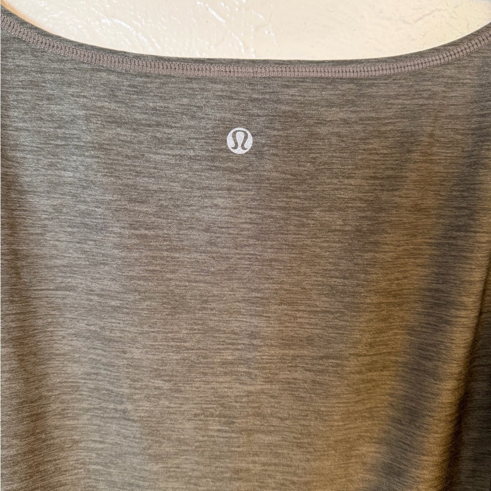 lululemon athletica Tank Top - Picture 4 of 8
